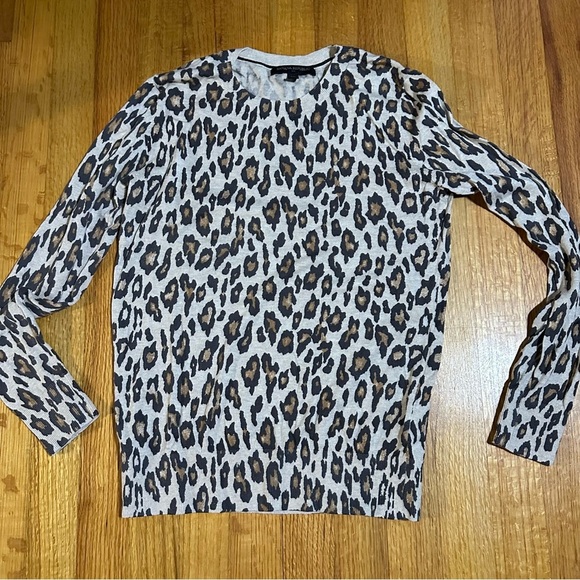 BANANA REPUBLIC leopard print long sleeve sweater size XS (a4 - Picture 8 of 12